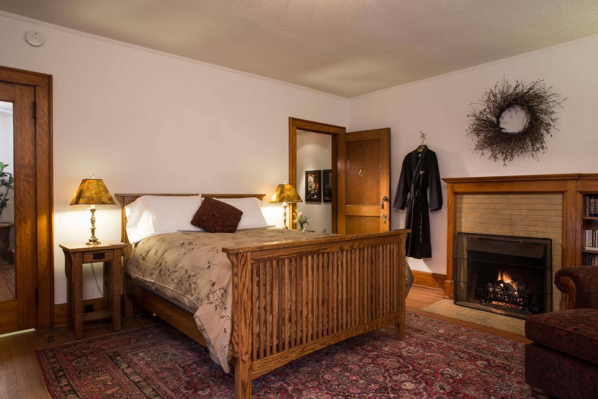 Stewart Inn Wausau Dış mekan fotoğraf