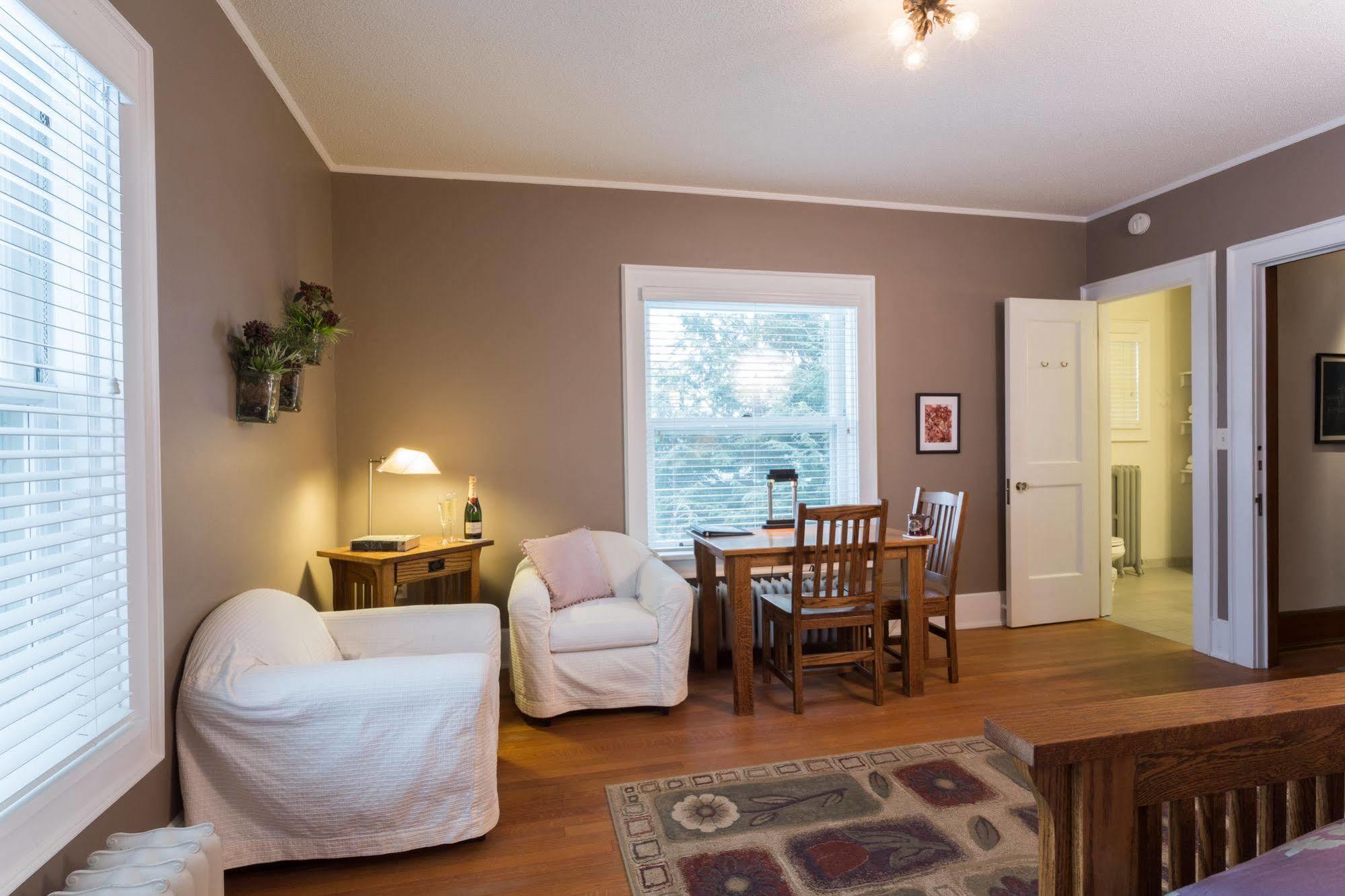 Stewart Inn Wausau Dış mekan fotoğraf